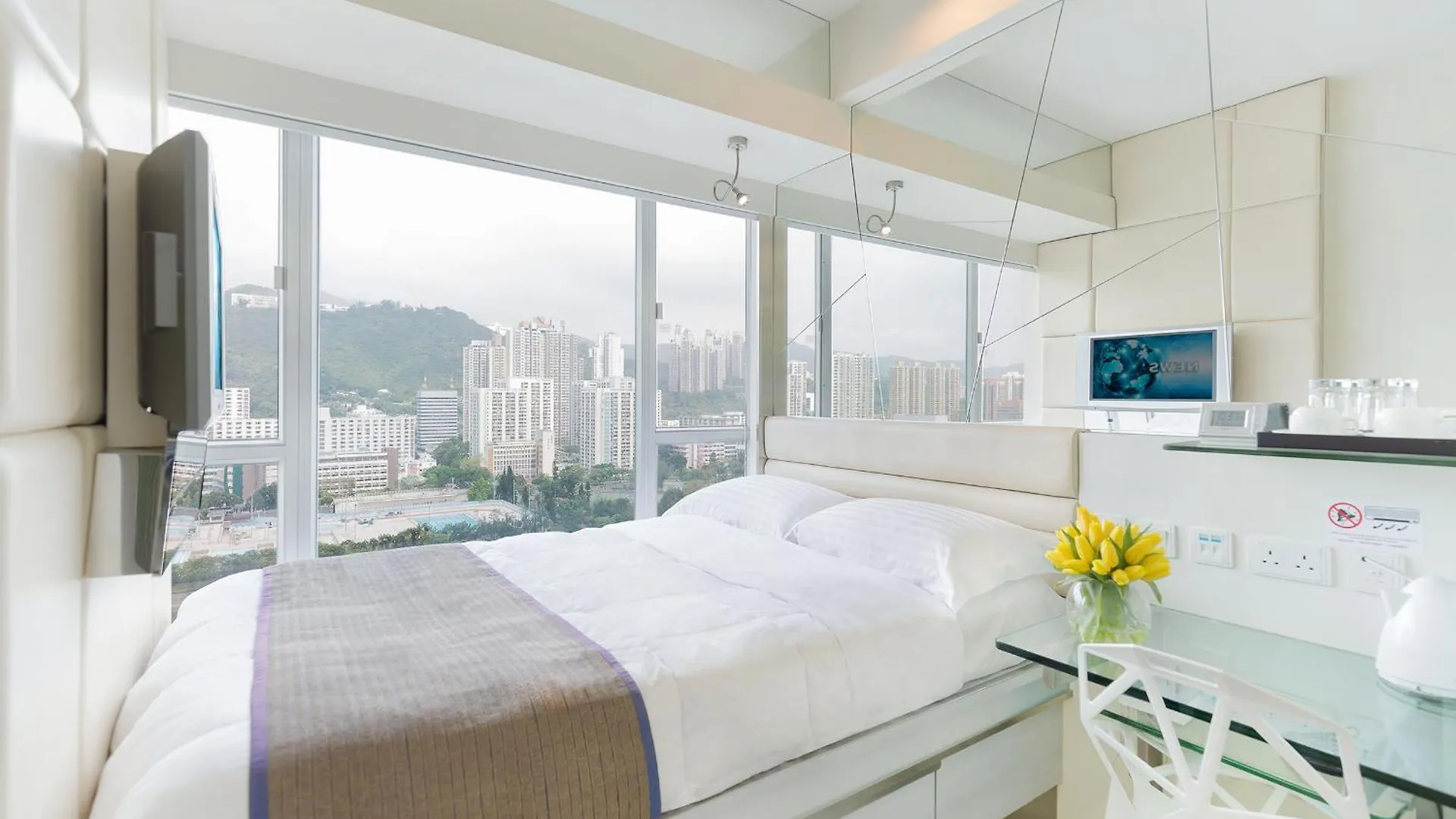 Regal Riverside Hotel Hong Kong 4*,  China